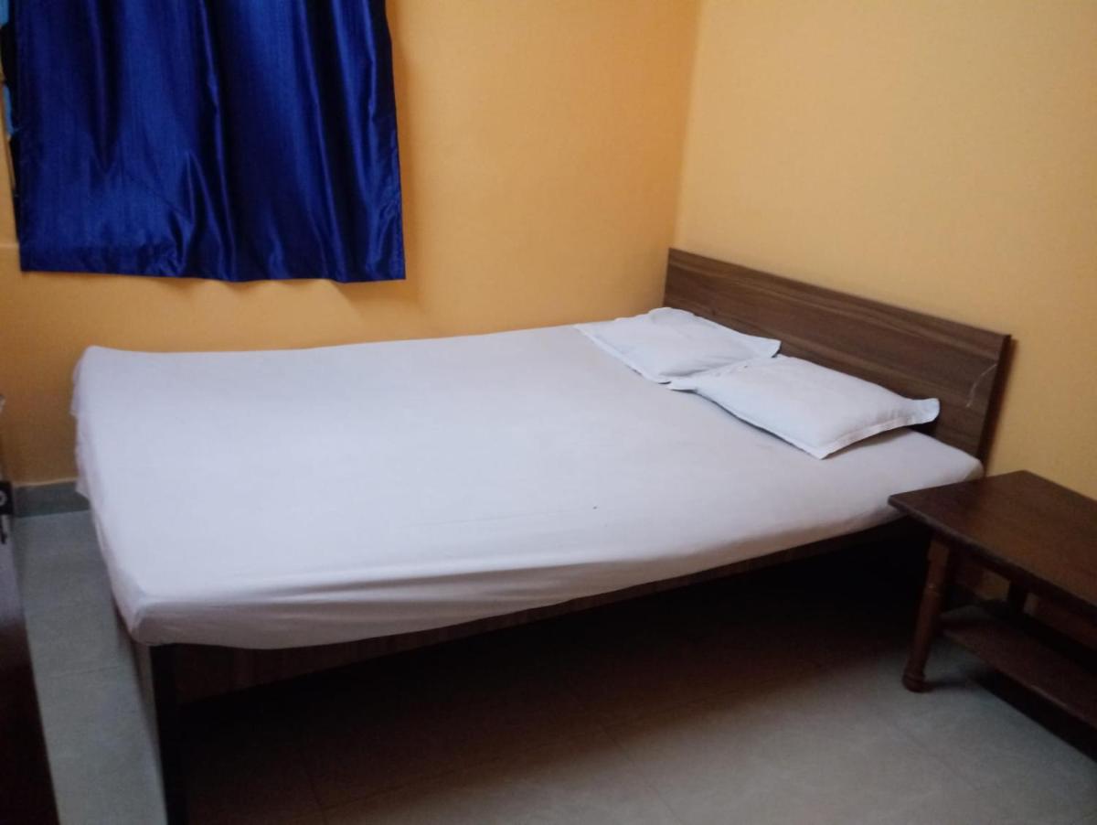 Hotel Biman - Housity