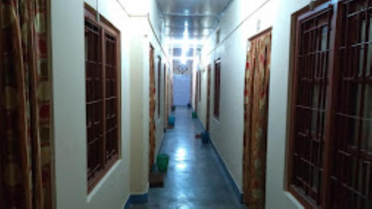 Hotel 4-U Assam - Housity