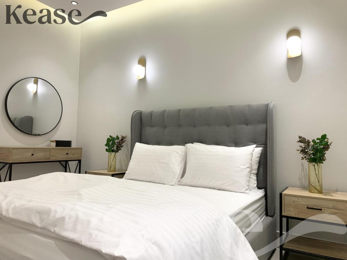 Suitetrails - Kease Nafal C-4 Royal touch AZ46