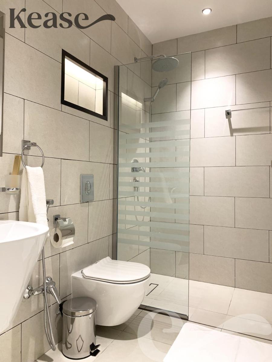 Suitetrails - Kease Nafal C-4 Royal touch AZ46