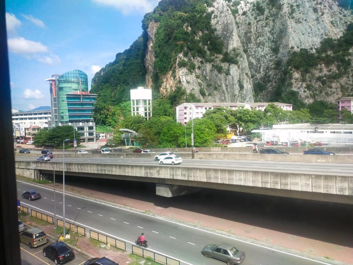 HOTEL SAHARA INN BATU CAVES - Housity