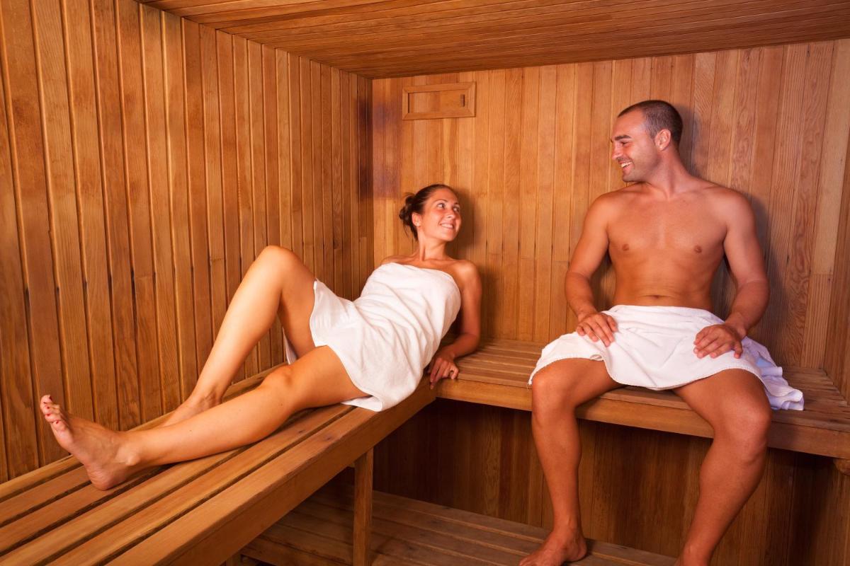 Clientes alojados en Hotel Tropical Park