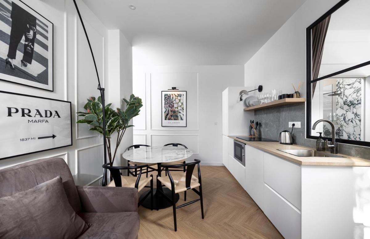Suitetrails - Secret Contemporary Courtyard