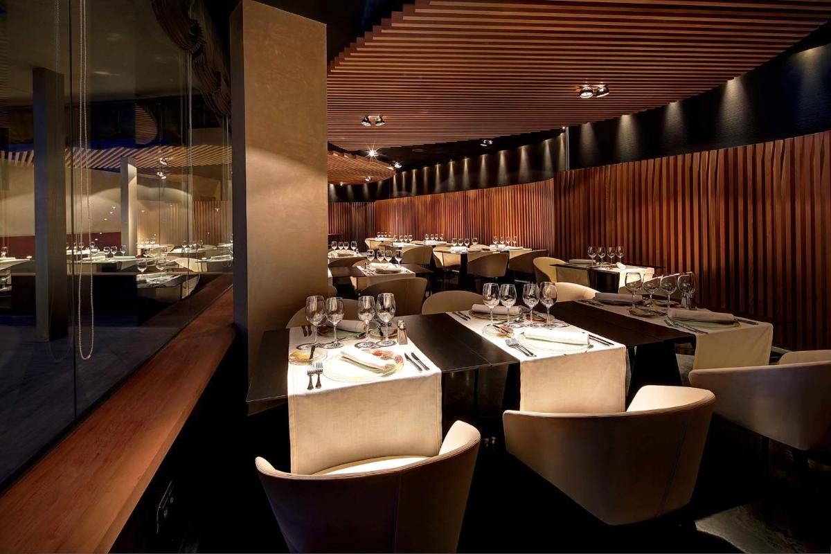 Un restaurante o sitio para comer en Palace Bonanza Playa Resort & SPA by Olivia Hotels Collection