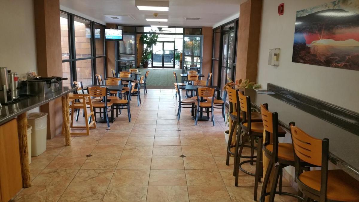 Inn at the Canyons - Housity