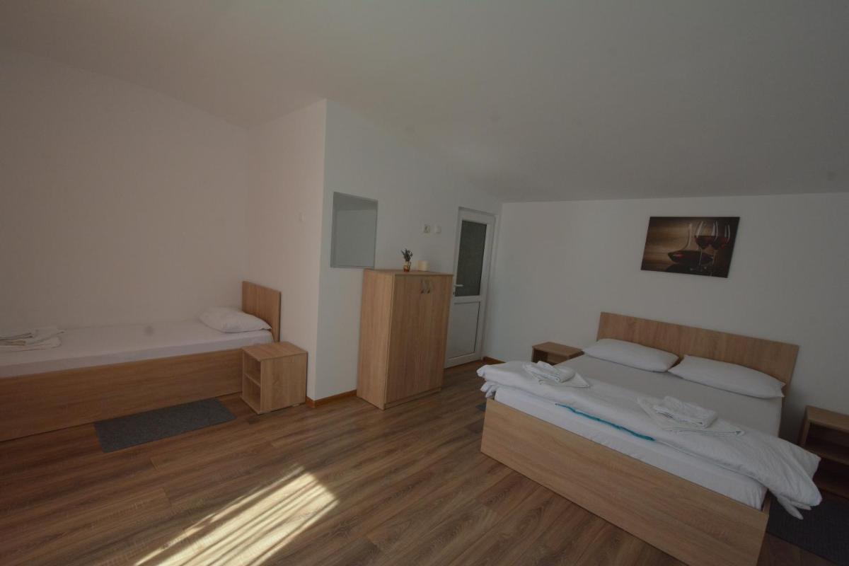 Casă de vacanță la Nea Nicu Murighiol - Housity