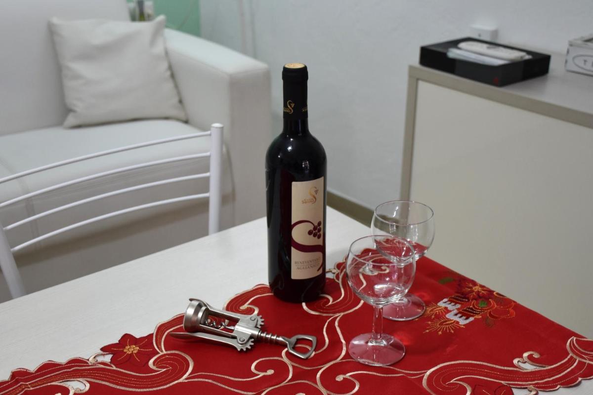 Alessia House - Housity