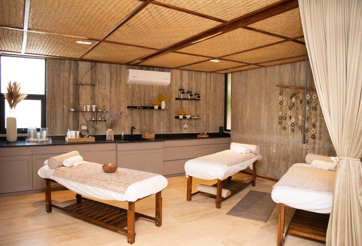 Hotel Andana Winery & Spa - Housity