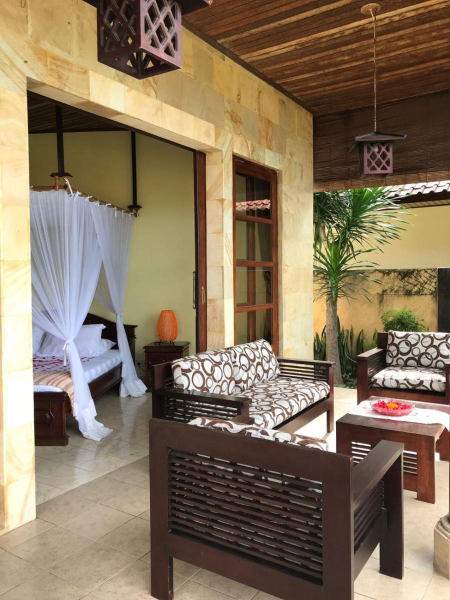 Ocean Beachfront Villa Dini - Housity