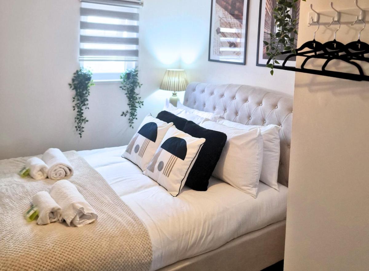 Manchester Apartments by BEVOLVE - City Centre - Hizvo