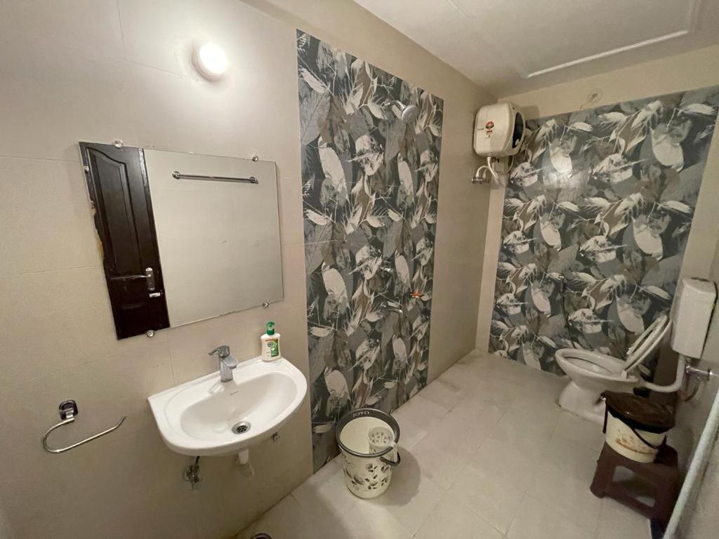 Suitetrails - Sri Balaji Homes