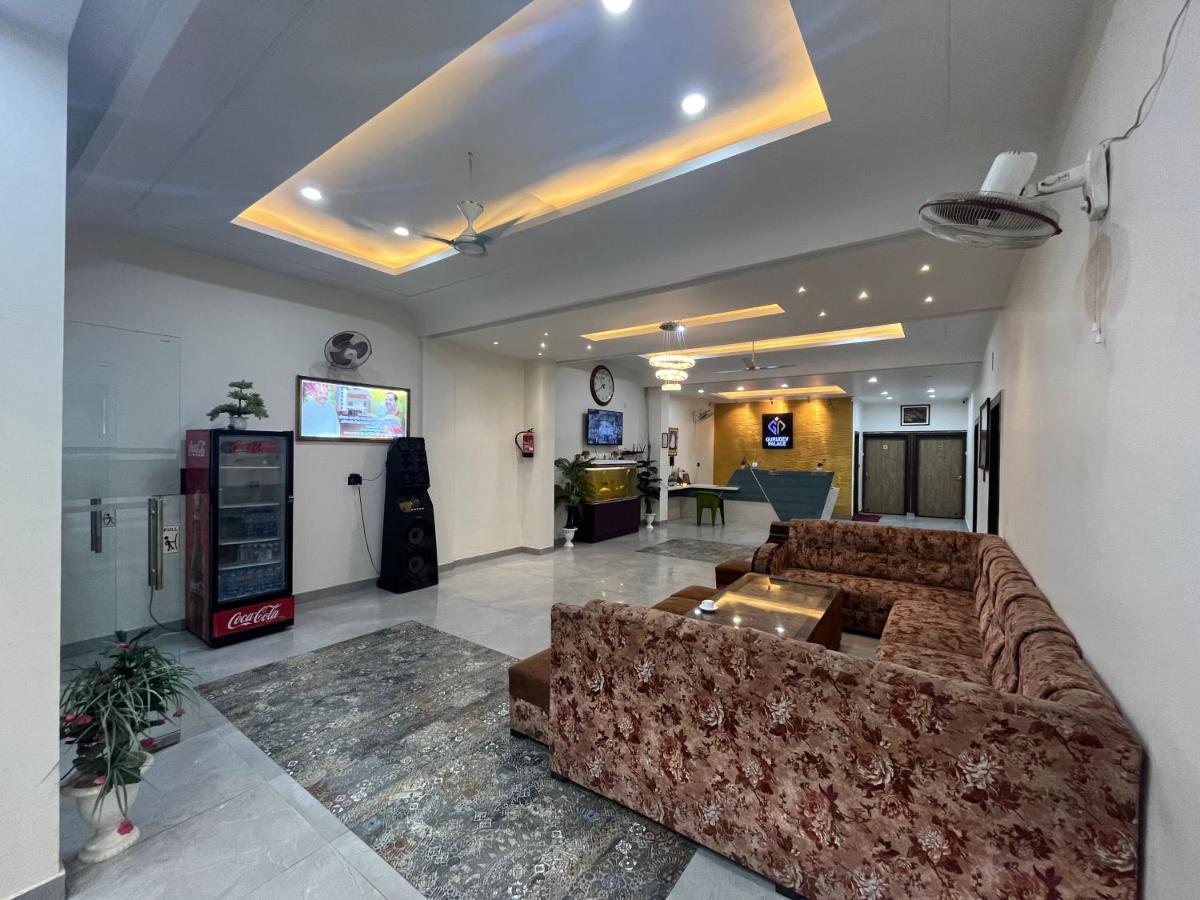 Hotel Gurudev Palace - Housity