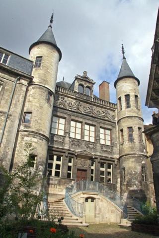 Le Petit Vauluisant Troyes Centre Historique, Charmant Duplex - Housity