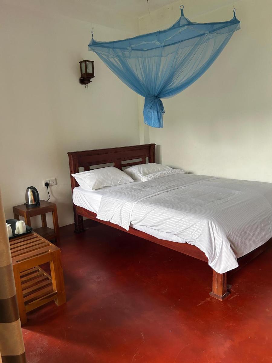 Nature Green Hotels On Rock Home Ella - Housity