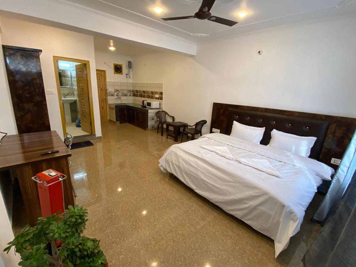Redeem Cafe & Homestay - Housity