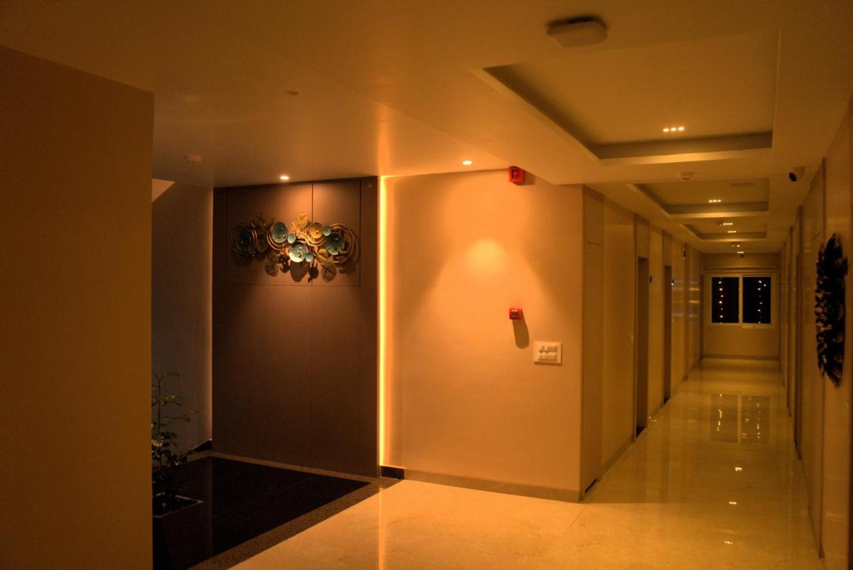 Hotel Tanisha - Housity