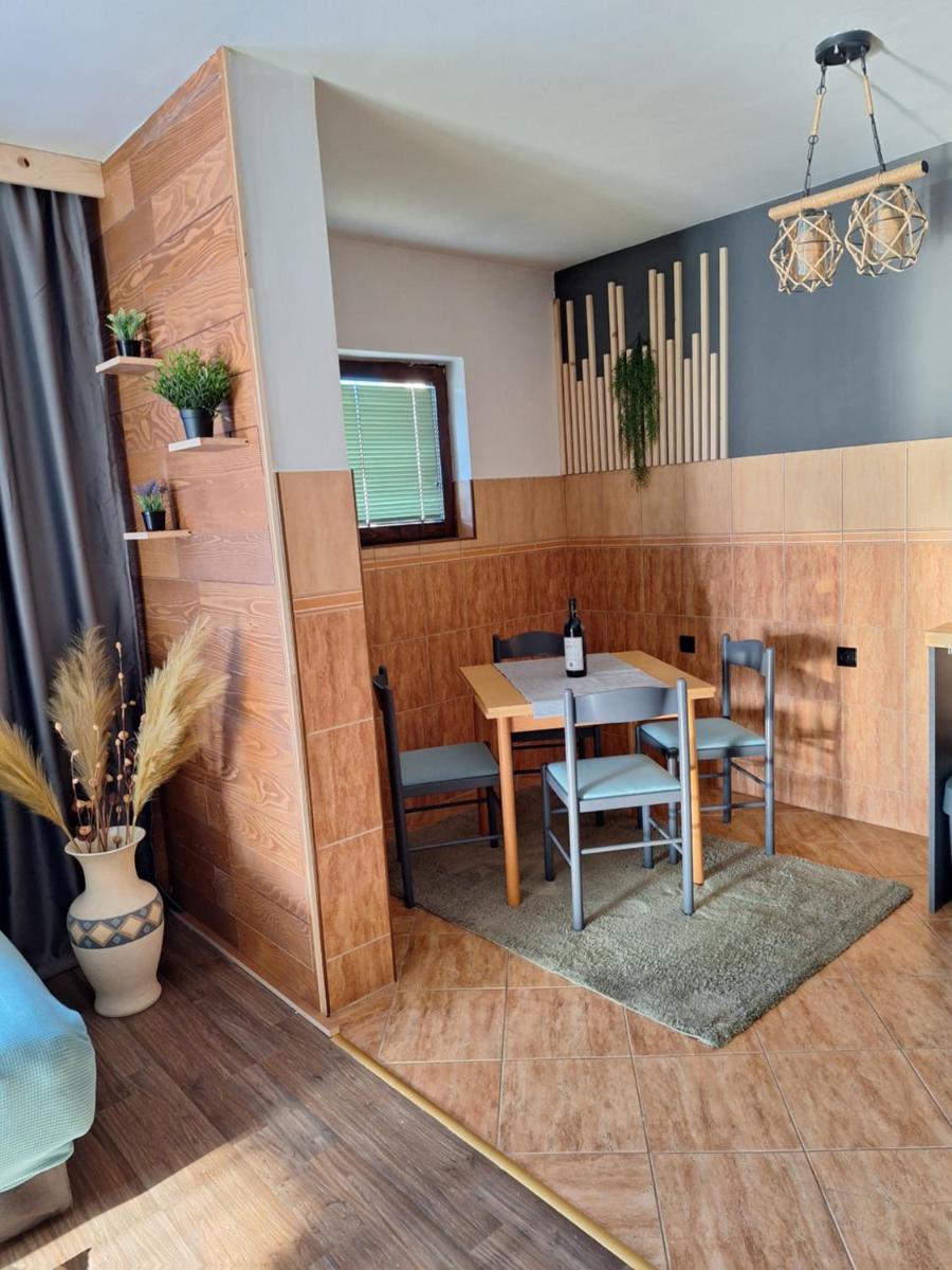 Mrdja Apartments - Housity