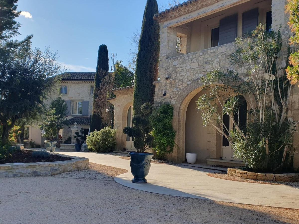 Le Mas des Aires - Chambres d'Hôtes - Blauzac -Uzès - Pont du Gard - Housity