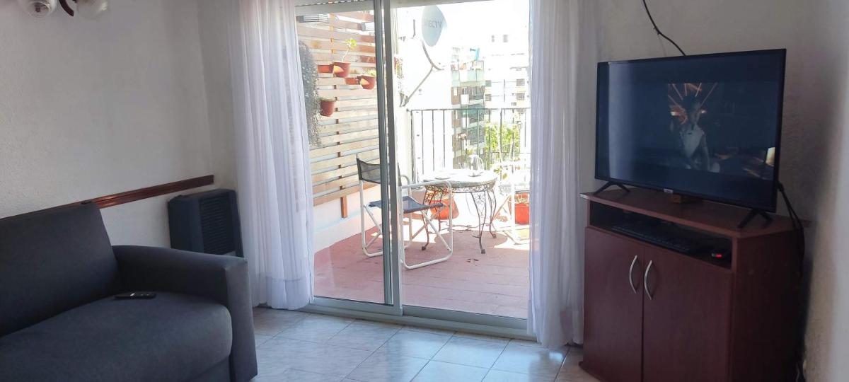 A pasos del mar con enorme terraza! - Housity