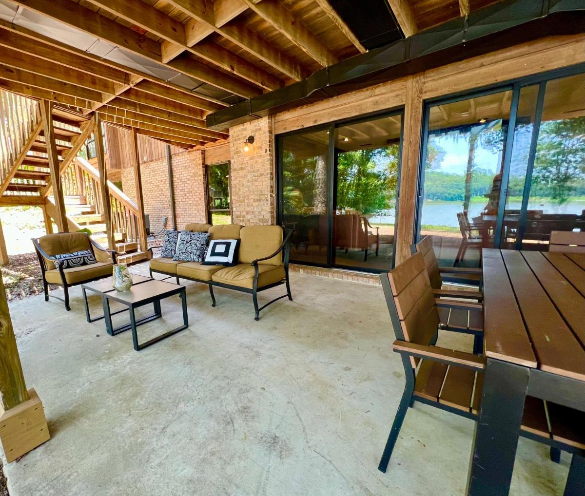 Lake Hideaway @ Hammock Trails - Housity
