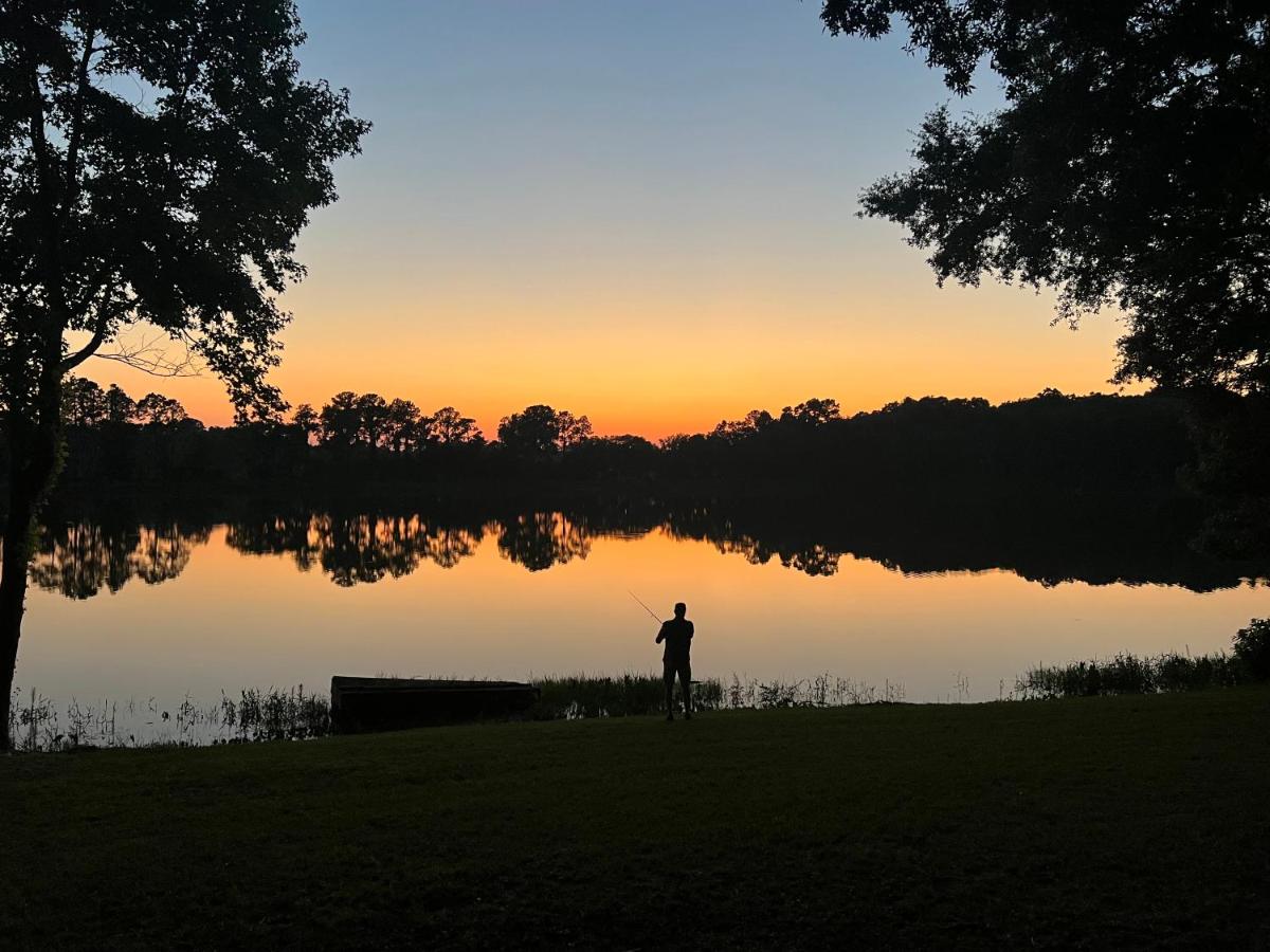 Lake Hideaway @ Hammock Trails - Housity