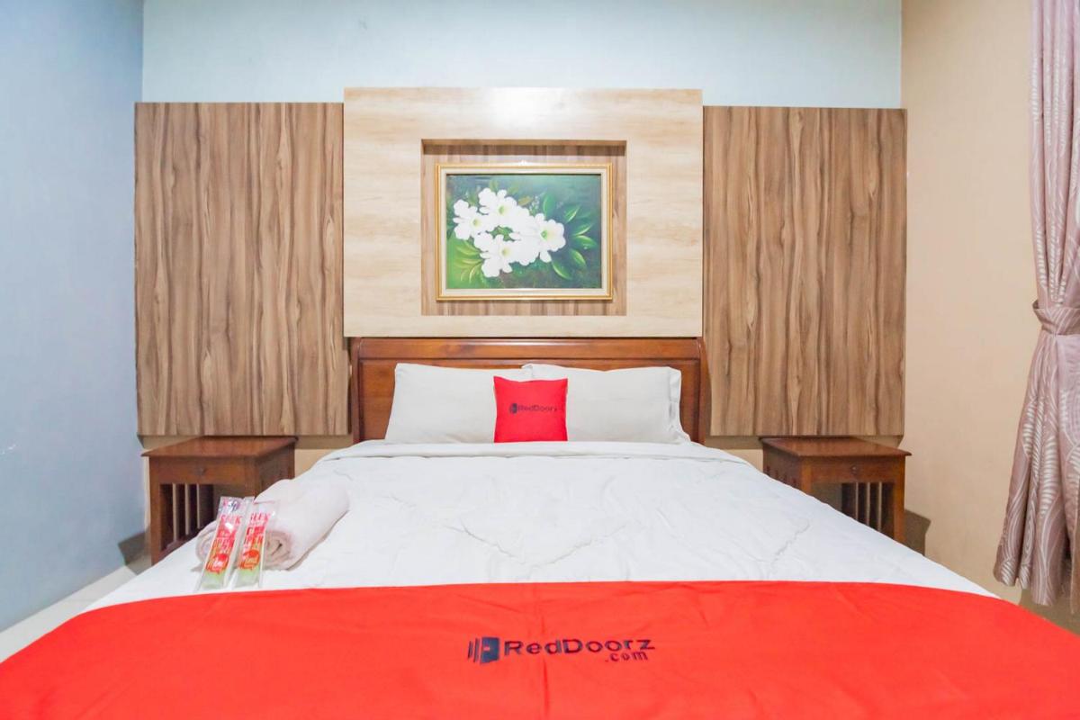RedDoorz Resort Premium @ Sangkan Hurip Kuningan - Housity