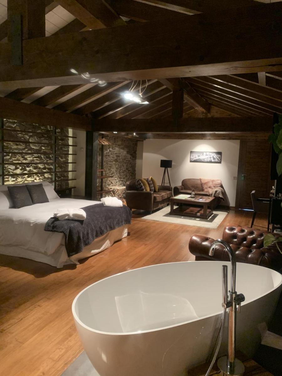 Mas Farner - Adults Only - Housity