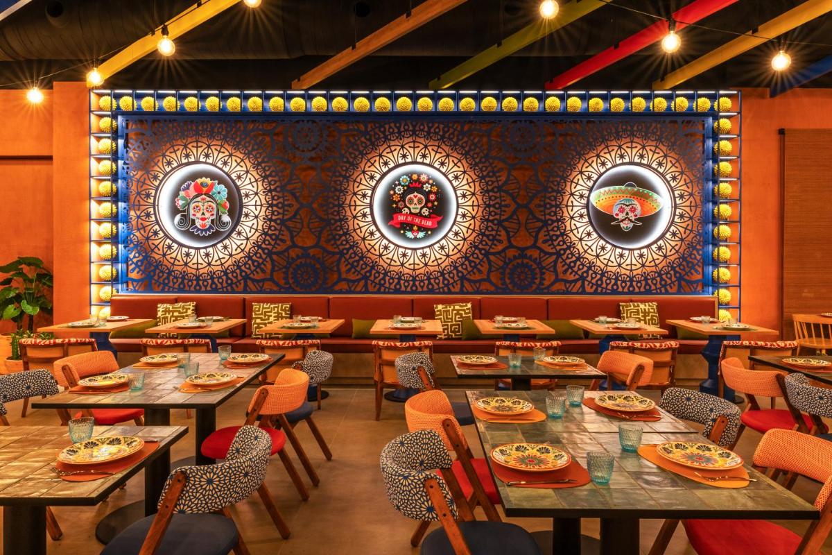 Un restaurante o sitio para comer en Barceló Playa Blanca