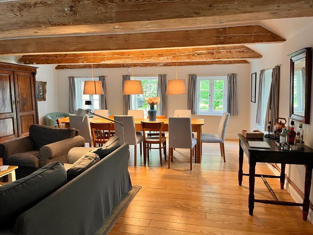 DIEDeichkate - Housity