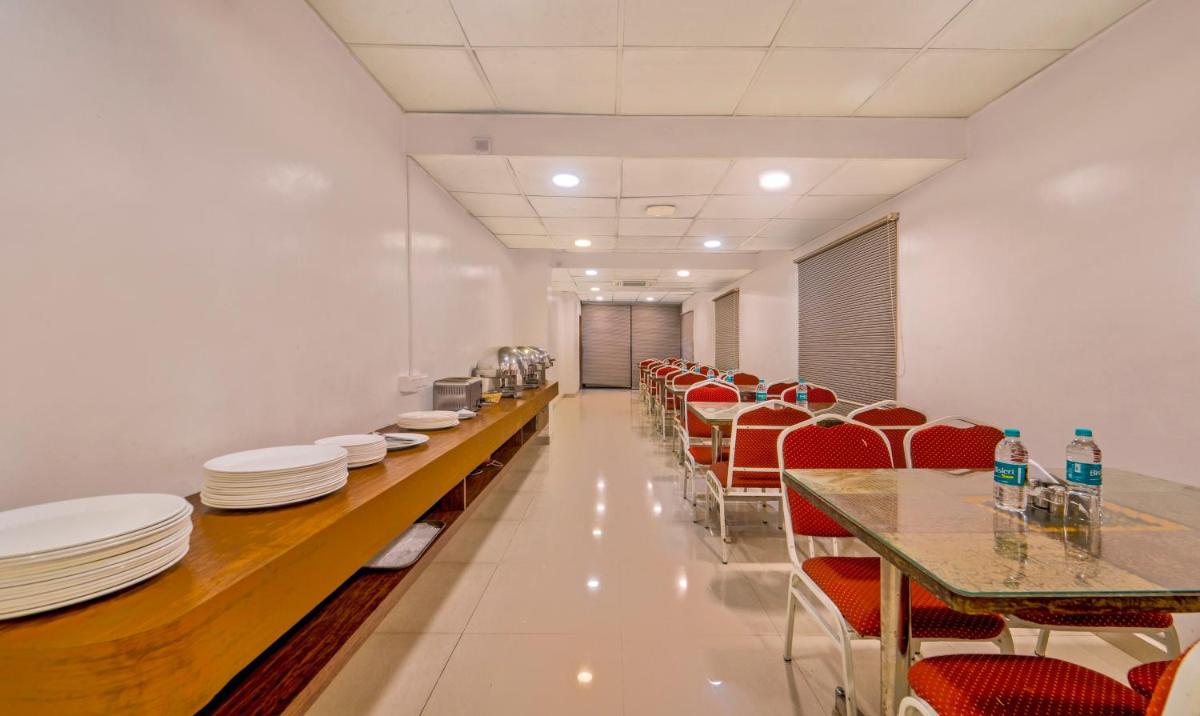 Treebo Trend Golden Swan Airport Free Pick & Drop - Housity