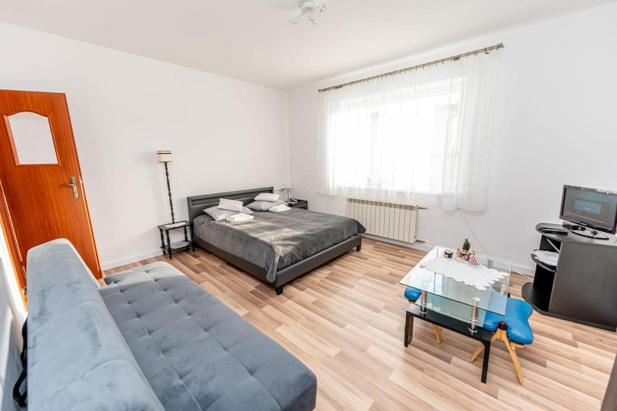 Resia - Housity