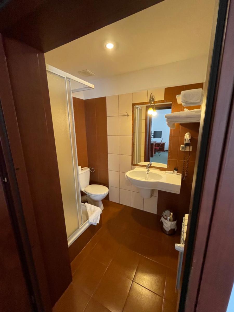 Hotel August - Housity