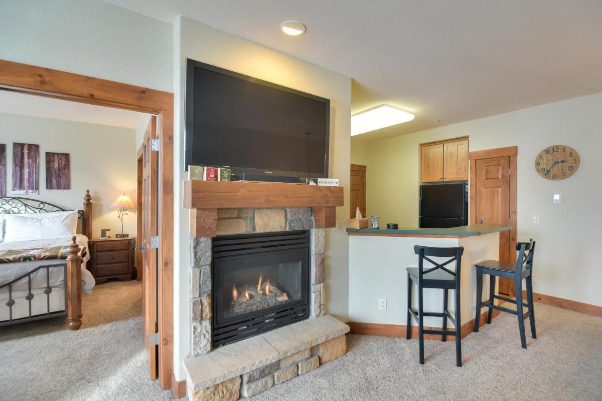 Granby Ranch Resort Condo with Pool Ski-InandSki-Out - Housity