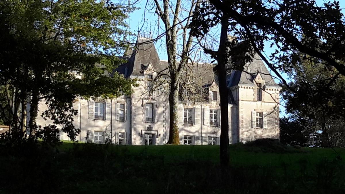 Chateau Pont Jarno B&B - Housity