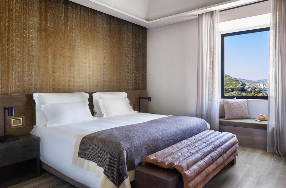 Uma cama ou camas num quarto em Six Senses Douro Valley