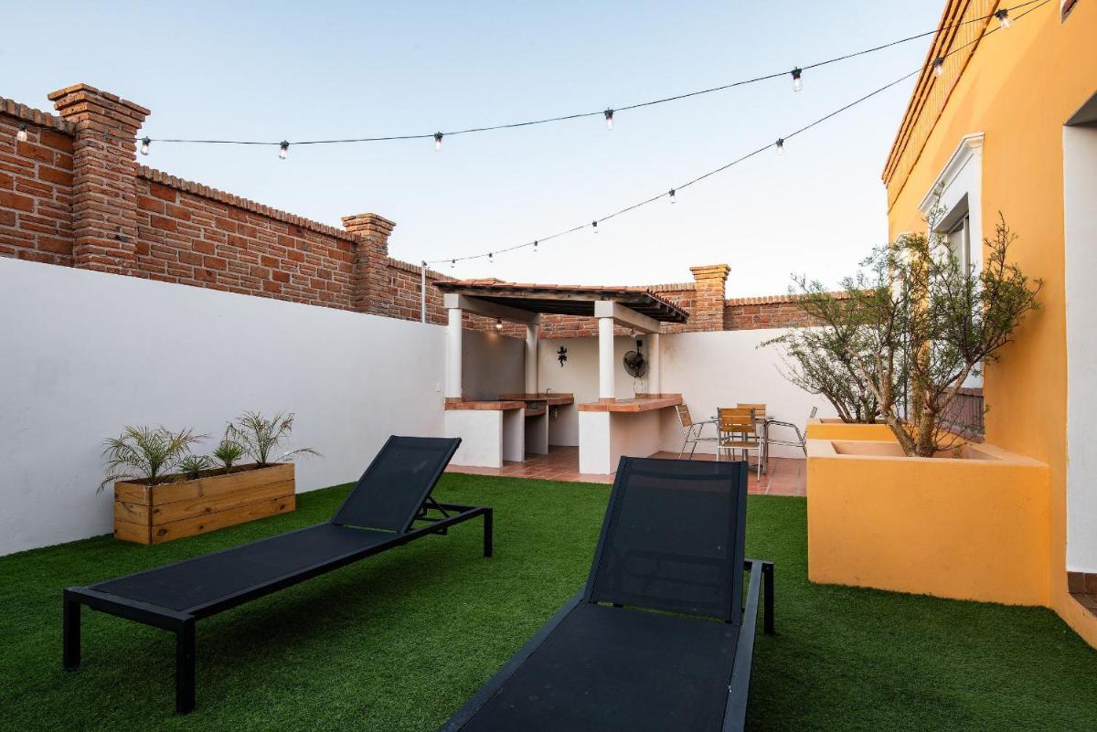 Peaceful Villa and Heated pool 5 min from marina - Housity