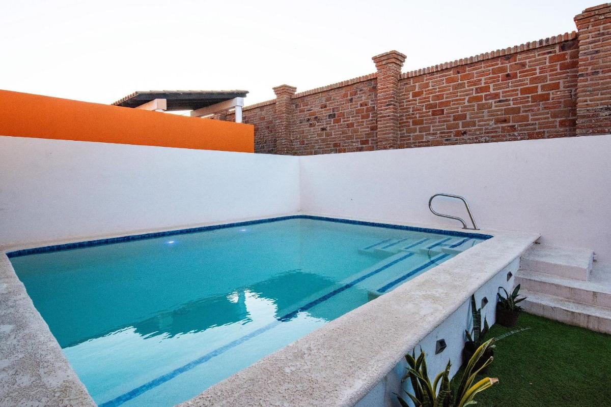Peaceful Villa and Heated pool 5 min from marina - Housity