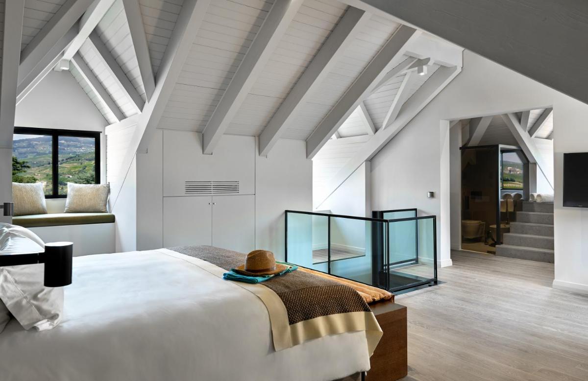 Uma cama ou camas num quarto em Six Senses Douro Valley