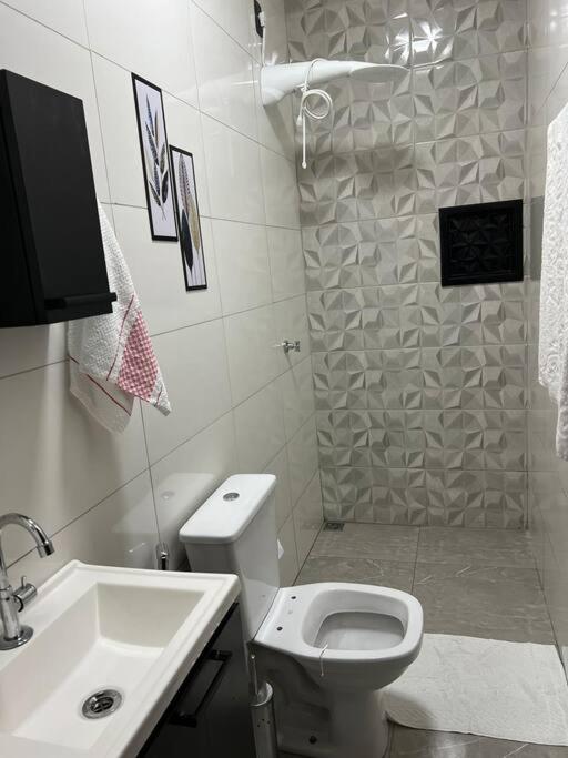 Kitnet Cidade de Goiás - Go - Housity