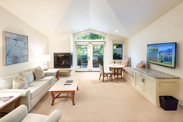 The Quail Lodge - Housity