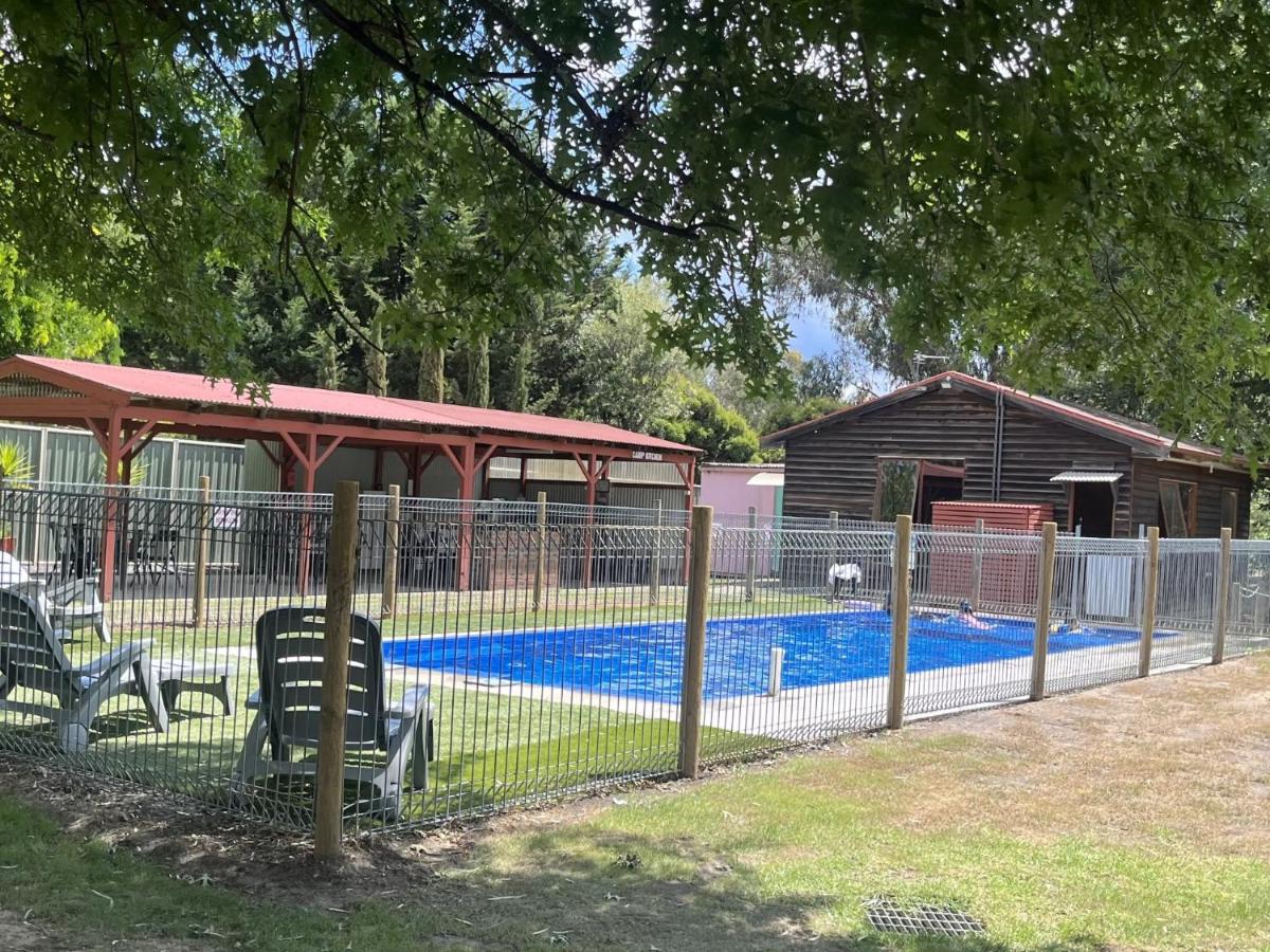High Country Holiday Park - Housity
