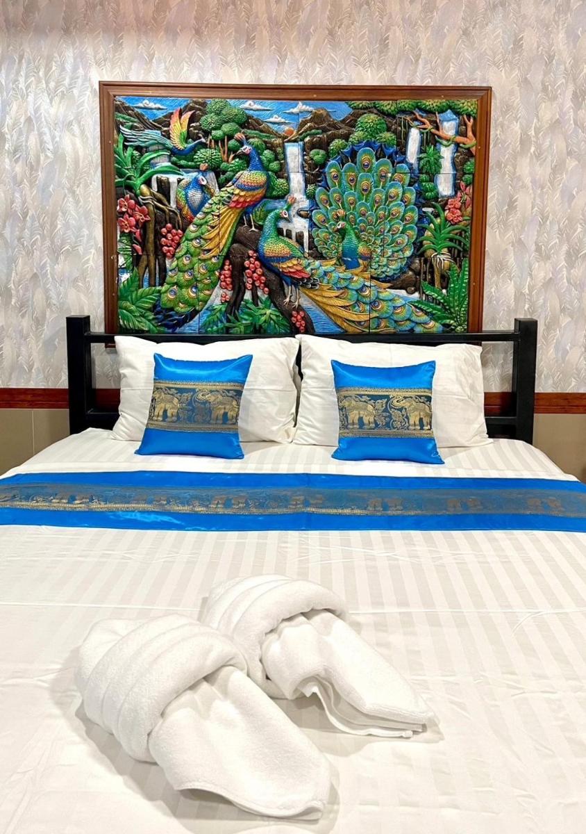 Kruachokhai Hotel & Resort - Housity