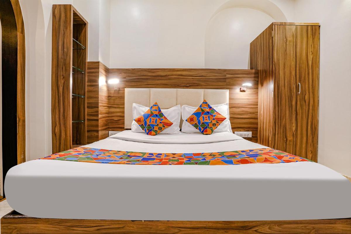 FabExpress Abad Inn - Housity