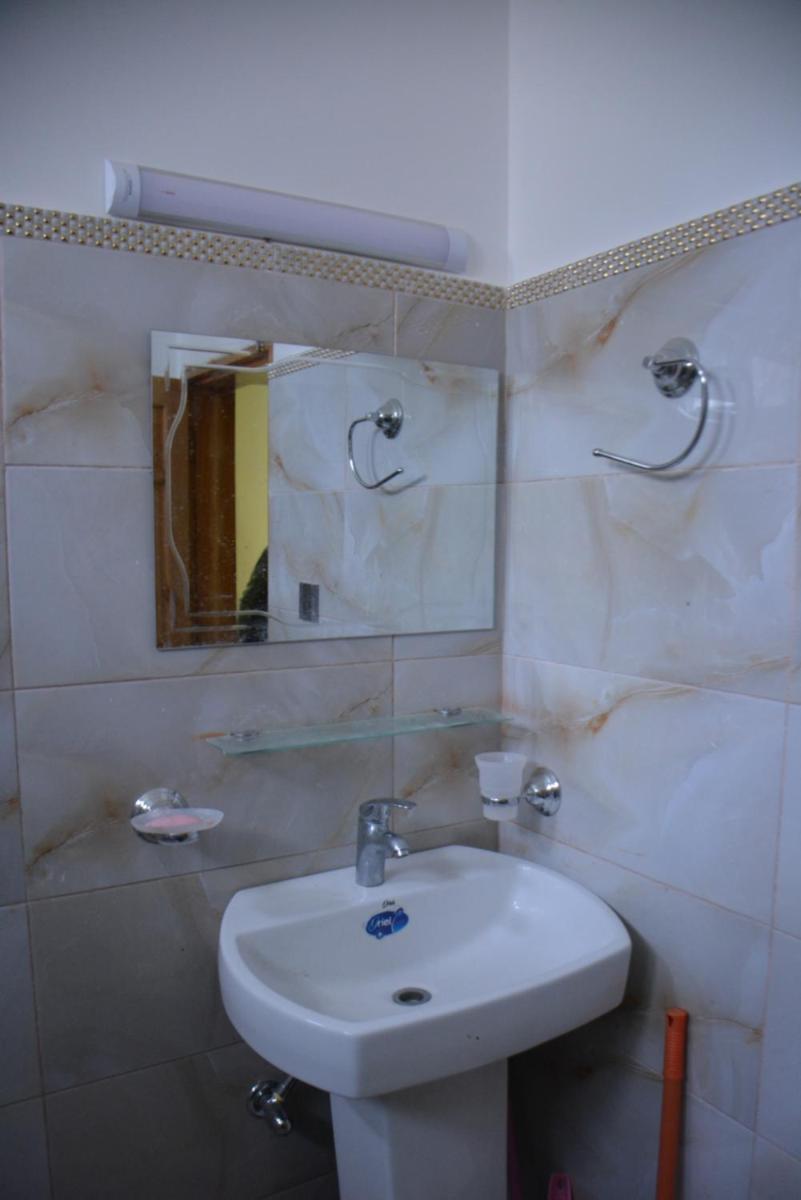 Mashal Guest House, Kala Bagh - Housity