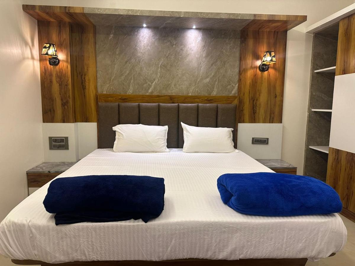 YATRI NIVAS SAGARA ( AC AND NON-AC DELUXE ROOMS) - Housity