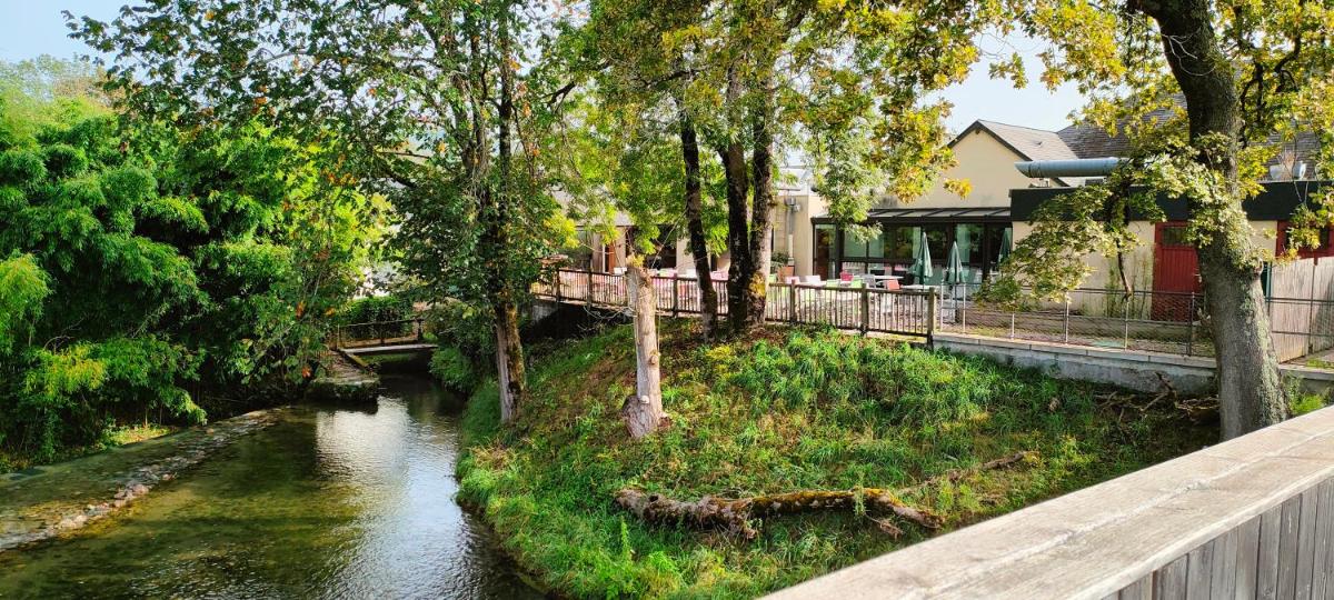 Meublé de tourisme au cœur du village à Aramits , haut Béarn - Housity