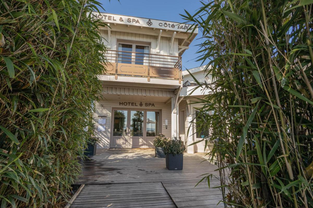 Jardin de l'établissement Hôtel Côté Sable