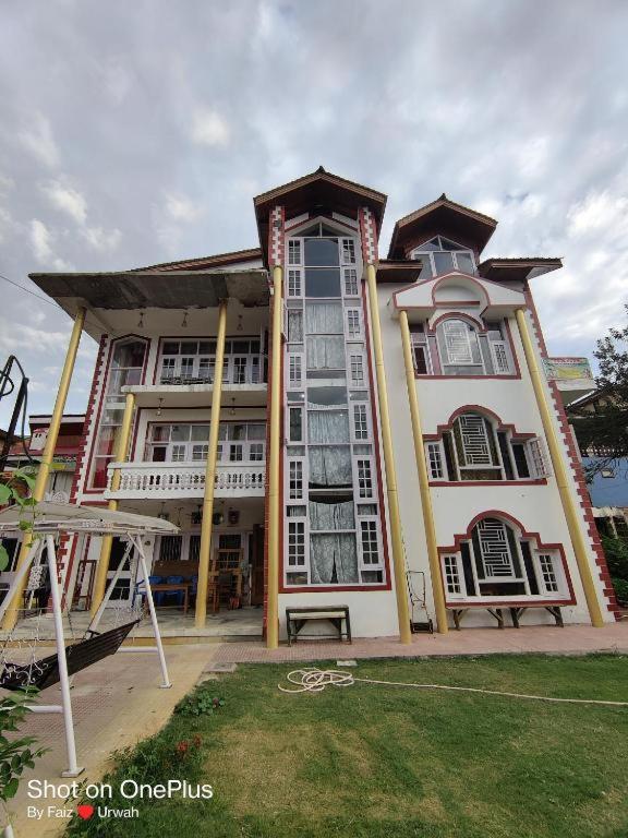 Hotel O The Ayra Homestay - Housity