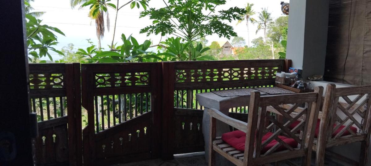 Ameli Bed & Breakfast - Housity