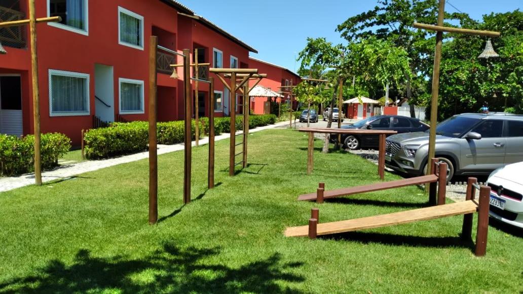 Residencial Ecoville das Mangueiras 3km da praia de Guarajuba, 27km do centro de Camacari CEP 42839-874 - Housity